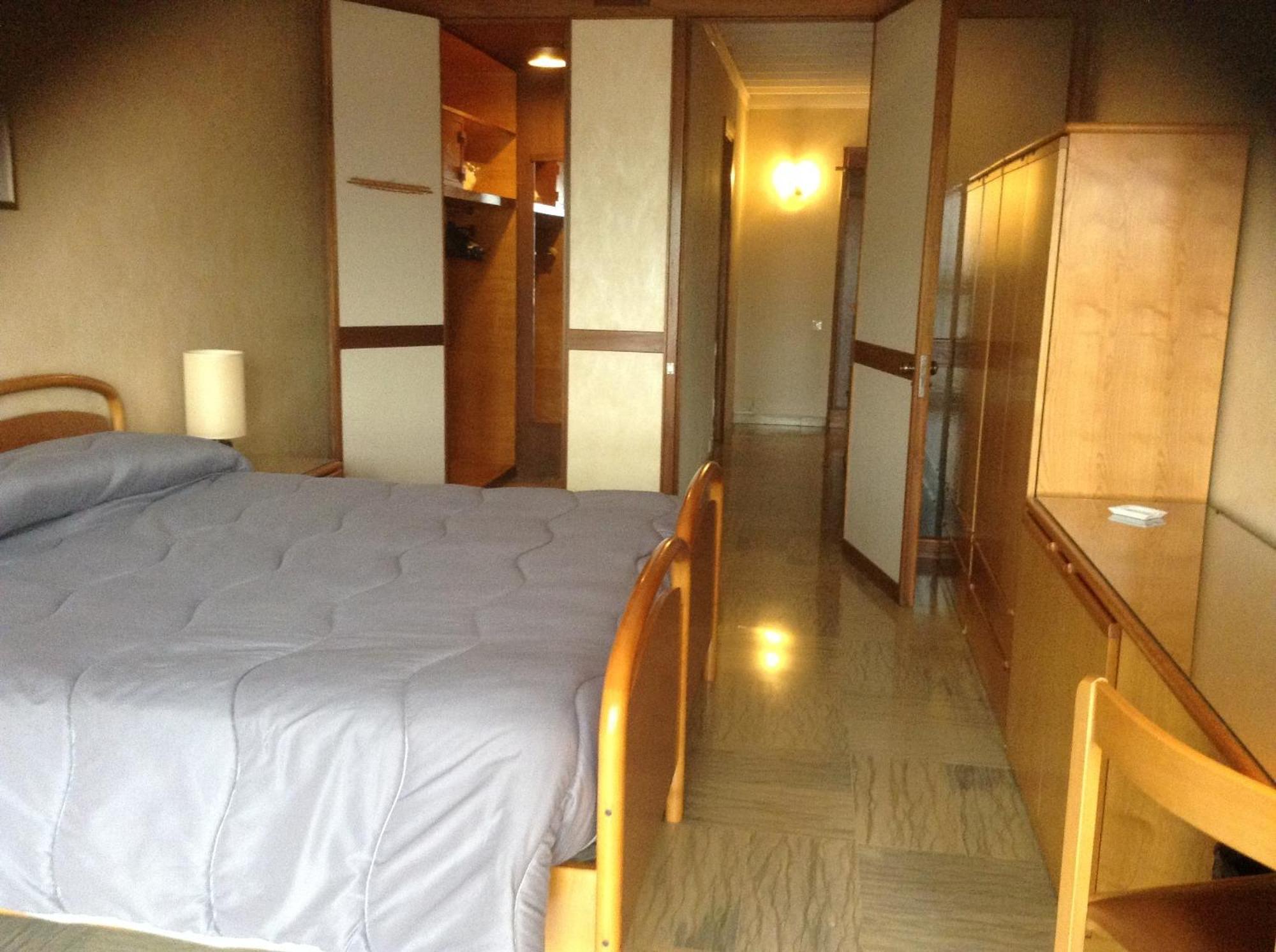 Residenze Garden Aparthotel Рим Стая снимка