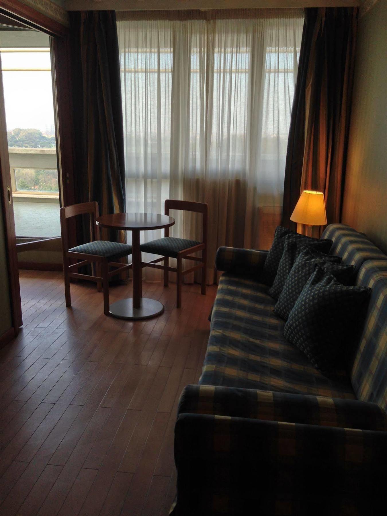 Residenze Garden Aparthotel Рим Екстериор снимка